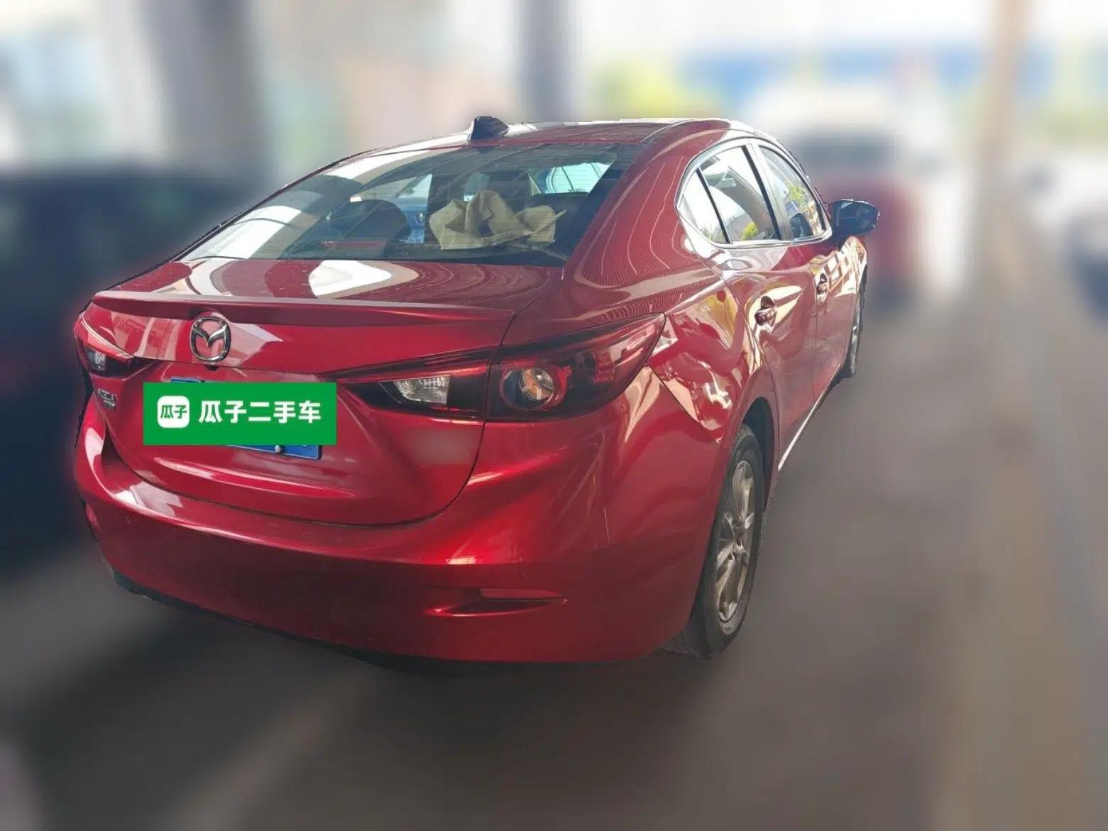 Mazda 3 Axela 2017 Sedan 1.5L Automatic Luxury Model Emission Standard China V — миниатюра 6