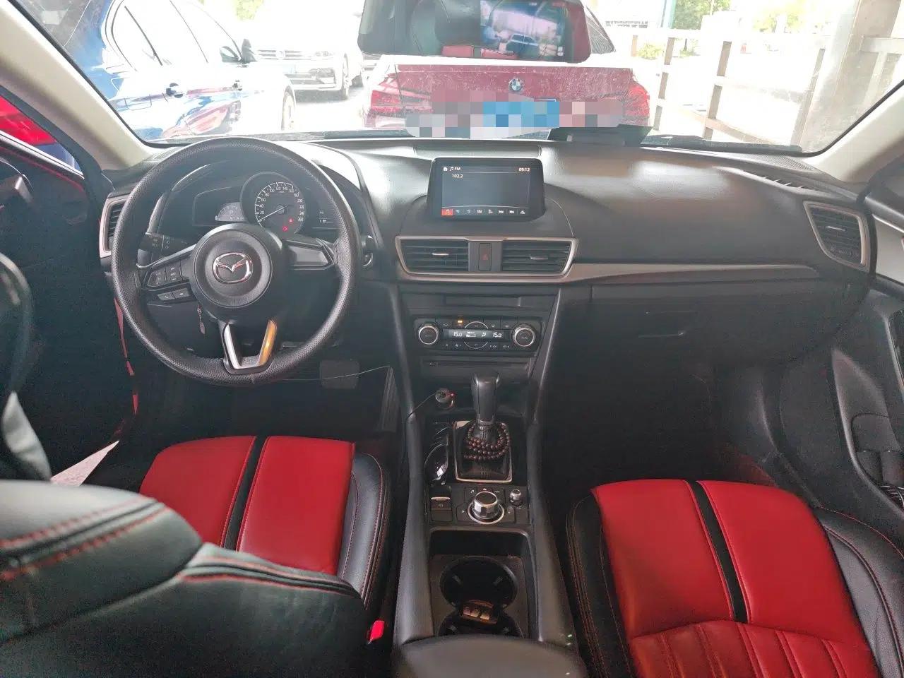 Mazda 3 Axela 2017 Sedan 1.5L Automatic Luxury Model Emission Standard China V — миниатюра 9