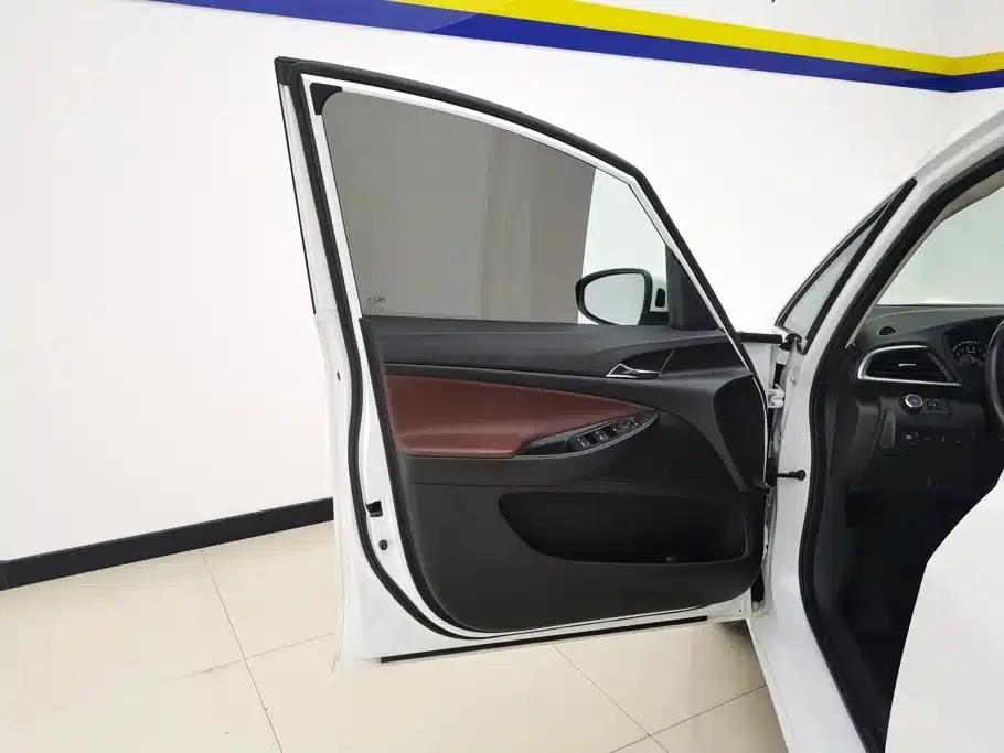 Buick GL6 2018 18T 6-seater Premium — миниатюра 7