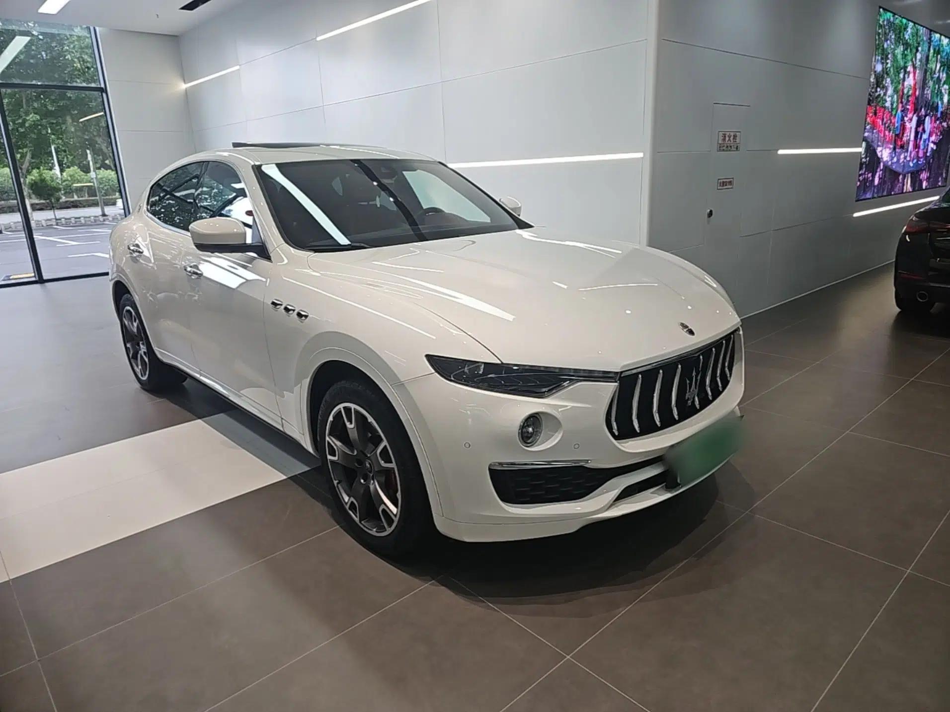 Maserati Levante 2019 3.0T Luxury Edition China VI Standard — миниатюра 3