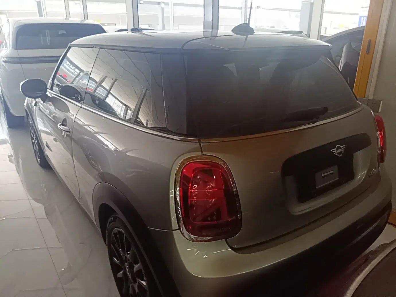 MINI 2023 1.5T ONE — миниатюра 4
