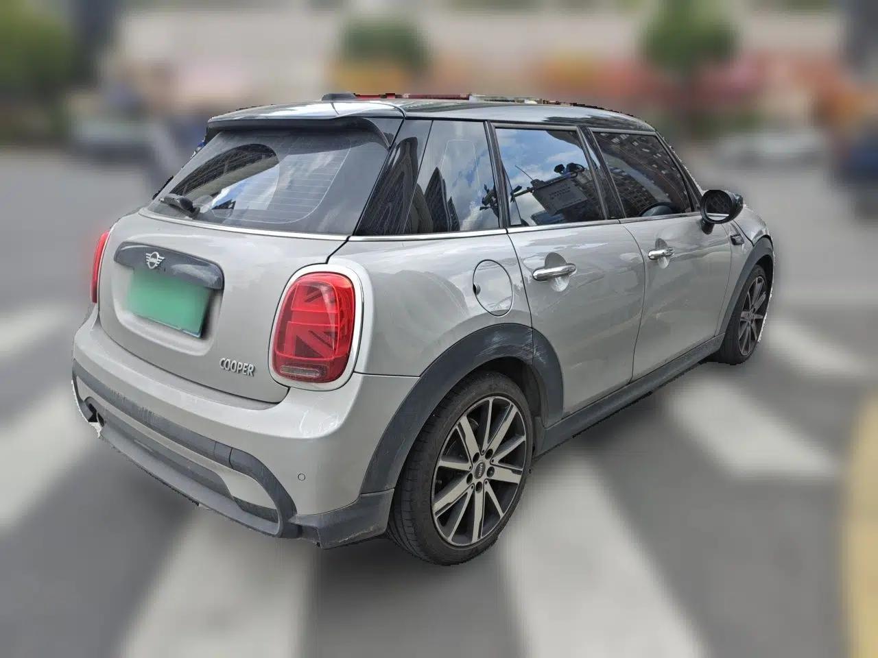 MINI BMW MINI 2023, 1.5T, Automatic (Imported) — миниатюра 6