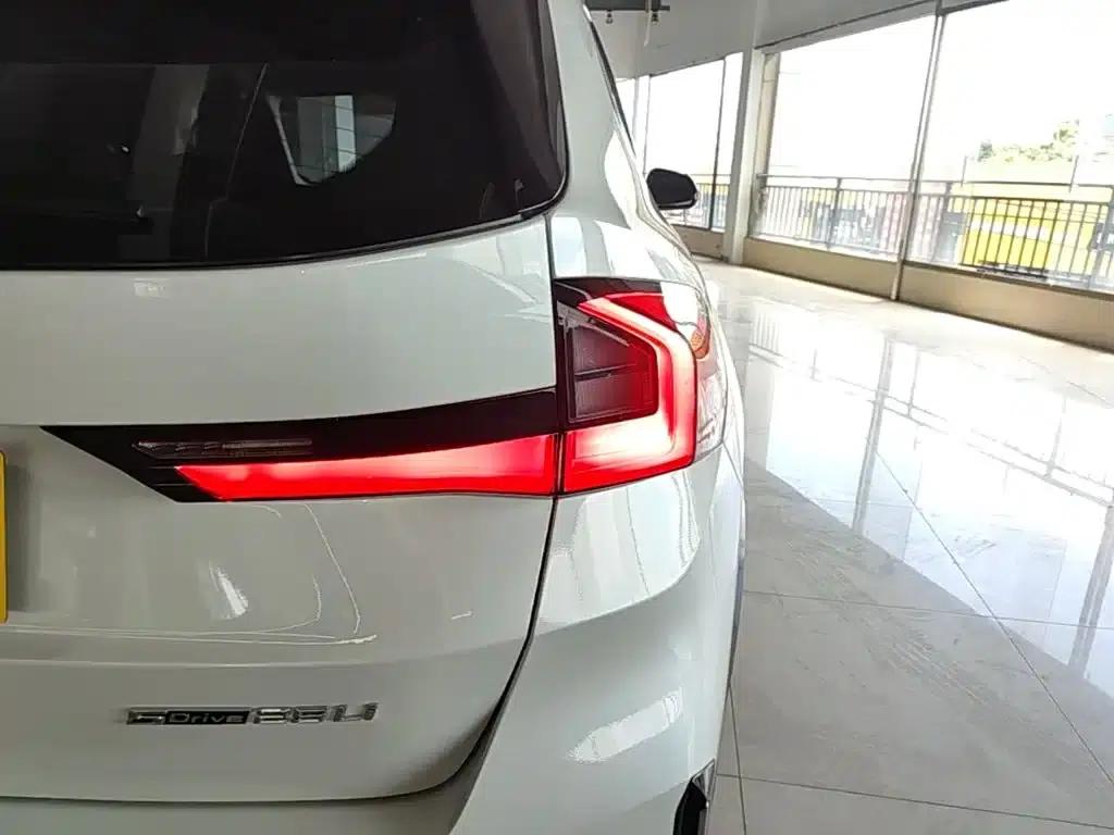 2023 BMW X1 sDrive25Li X Design Package — миниатюра 8