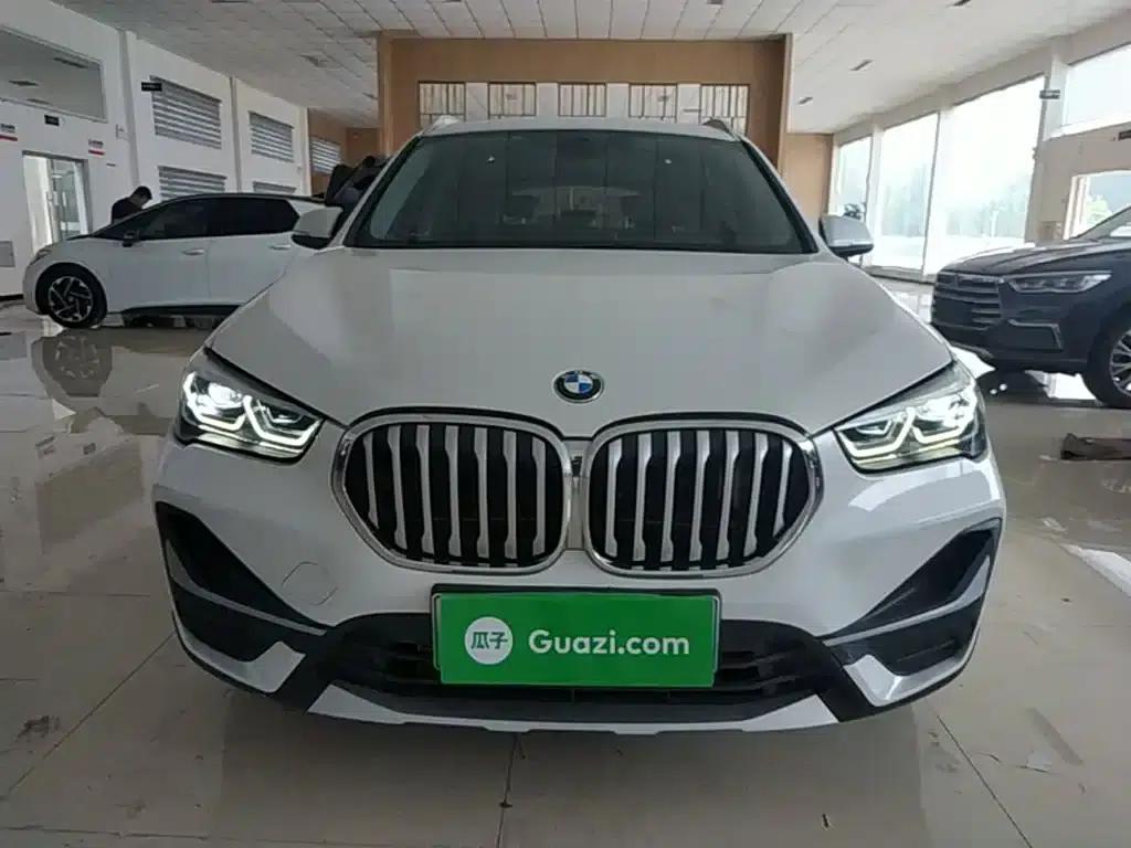 BMW X1 PHEV 2020 xDrive30Le Premium — миниатюра 3