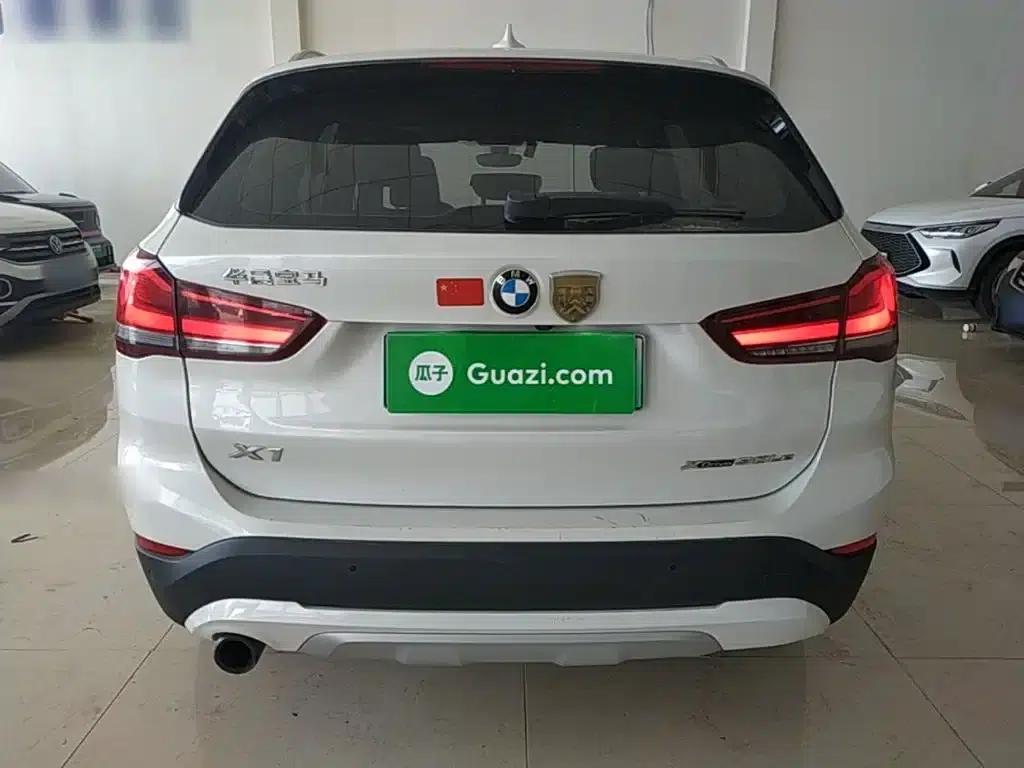 BMW X1 PHEV 2020 xDrive30Le Premium — миниатюра 6