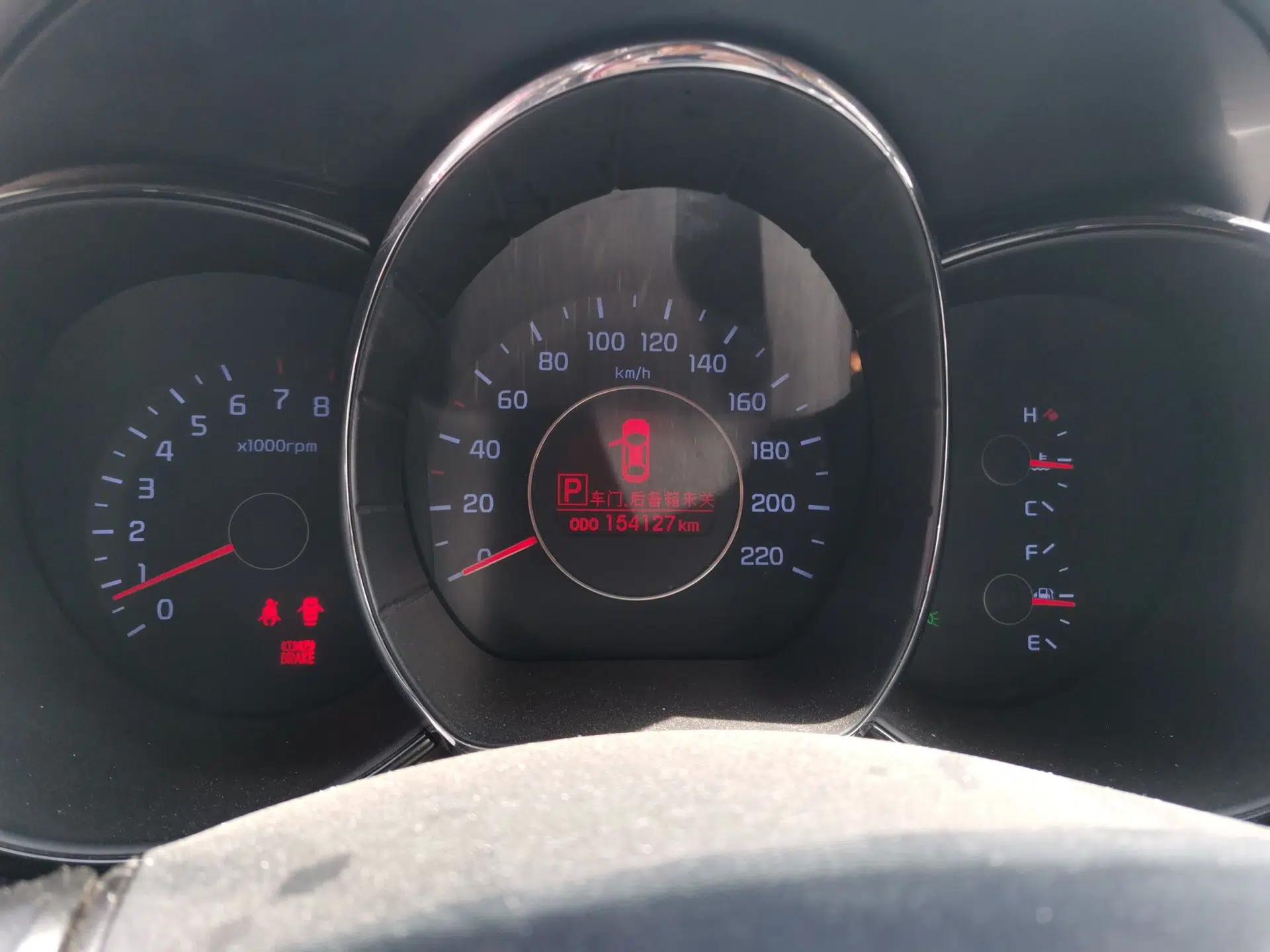Kia K2 2011 Sedan 1.4L Automatic Top-Trim — миниатюра 11