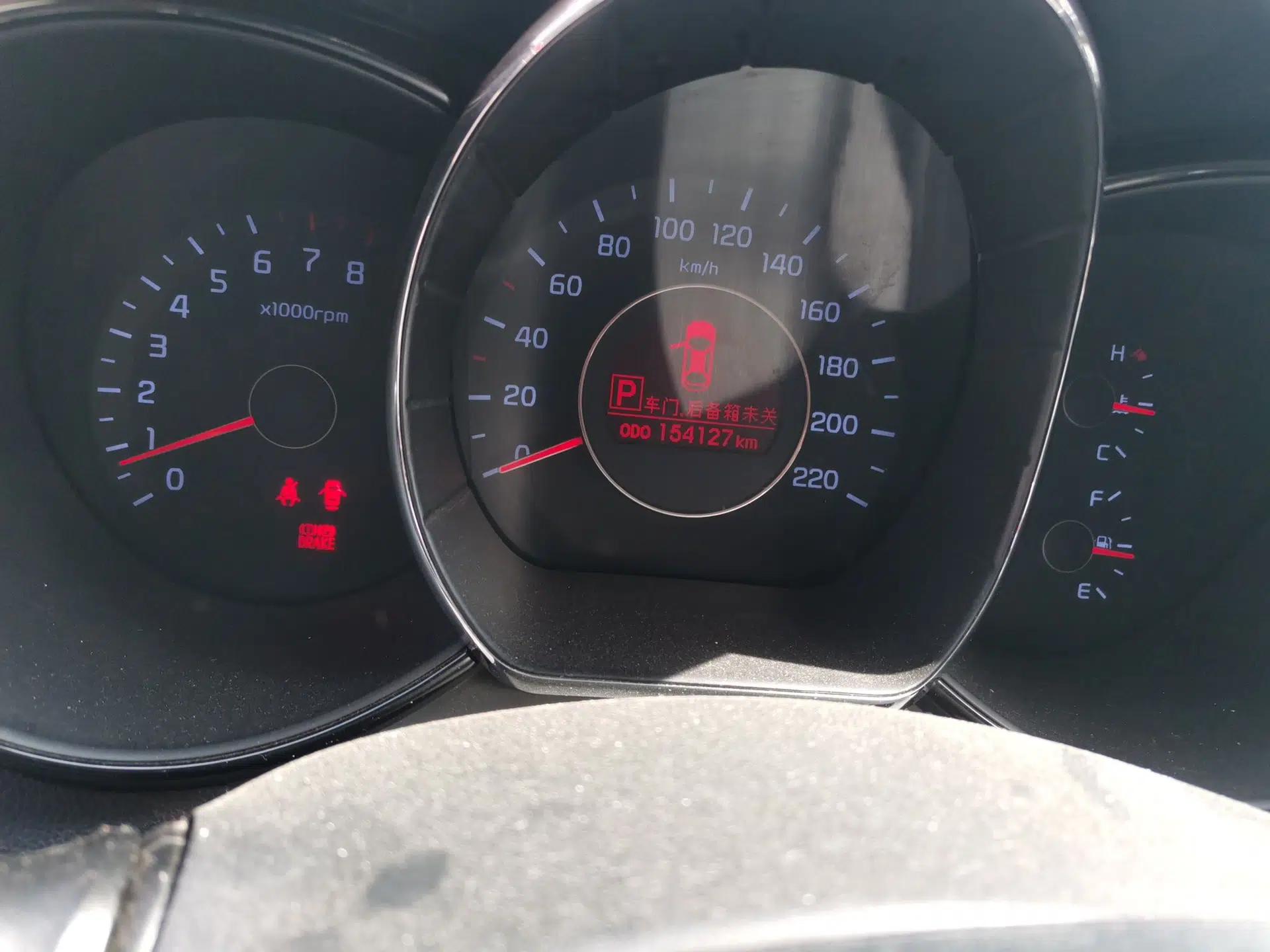Kia K2 2011 Sedan 1.4L Automatic Top-Trim — миниатюра 12