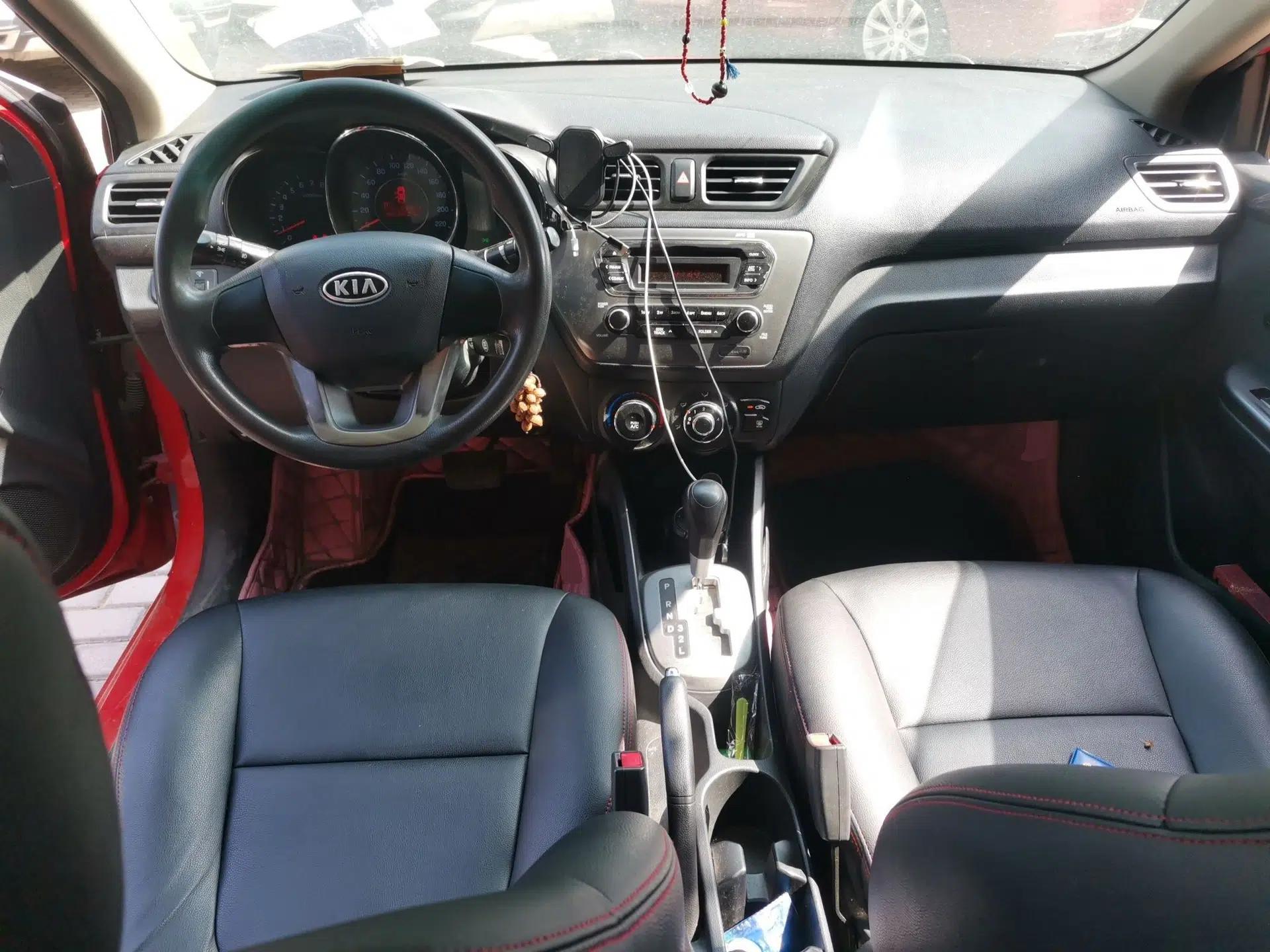 Kia K2 2011 Sedan 1.4L Automatic Top-Trim — миниатюра 9