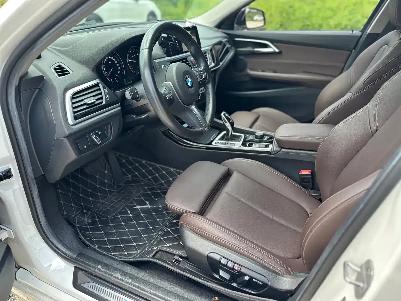 2020 BMW 1 Series 120i M Sport Package — миниатюра 3