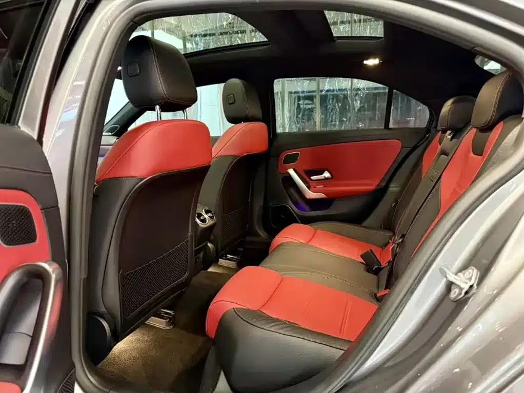2020 Mercedes-Benz A-Class AMG A 35 L 4MATIC — миниатюра 14