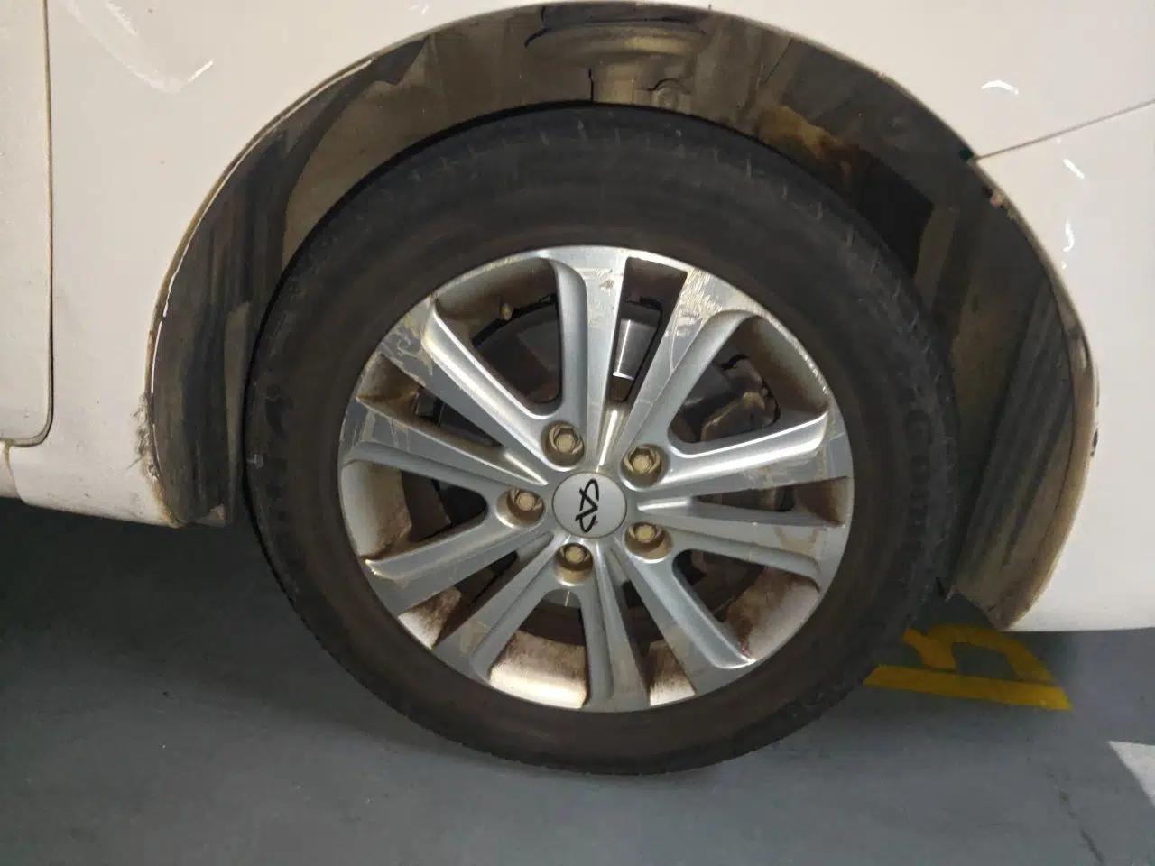 Chery E3 2013 1.5L Manual ZhiShang Model — миниатюра 8