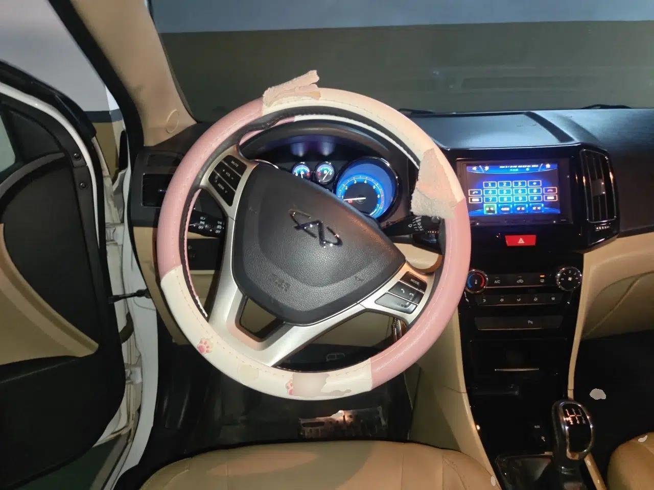 Chery E3 2013 1.5L Manual ZhiShang Model — миниатюра 10