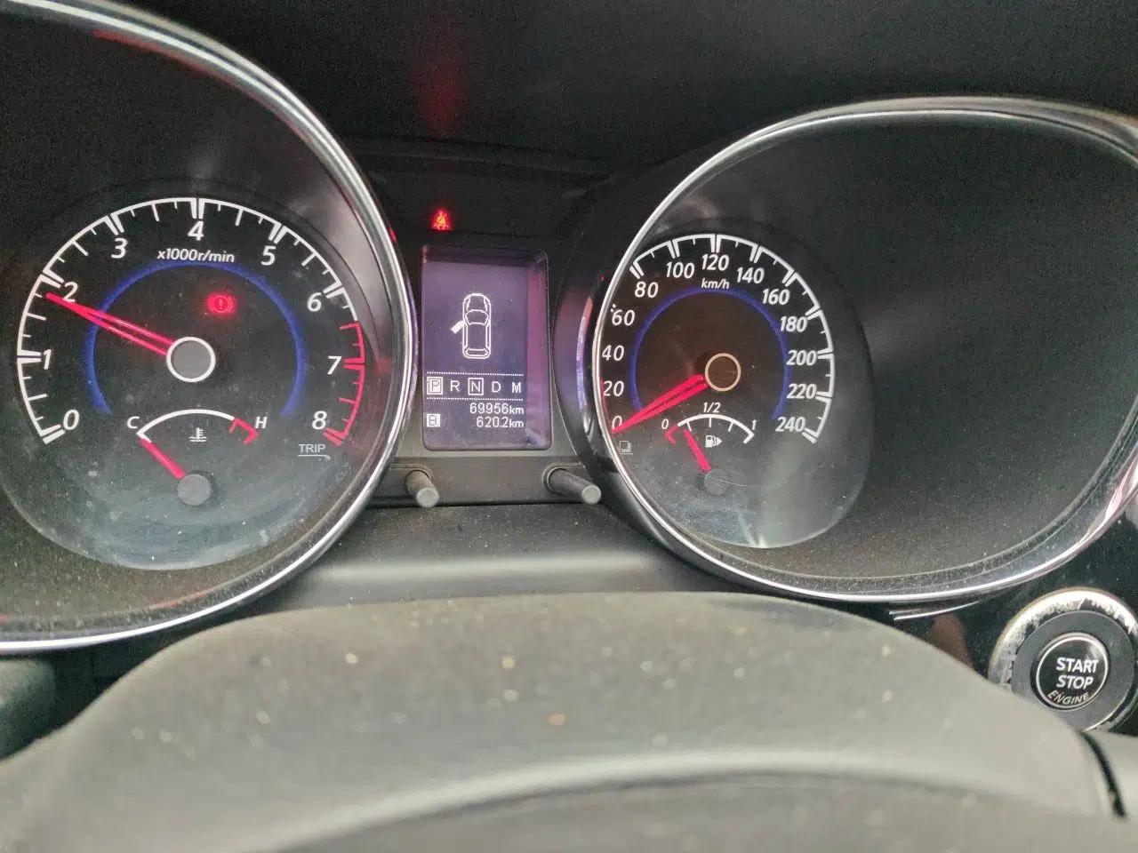 Venucia T70 2018 2.0L CVT Smart Enjoyment Version — миниатюра 12