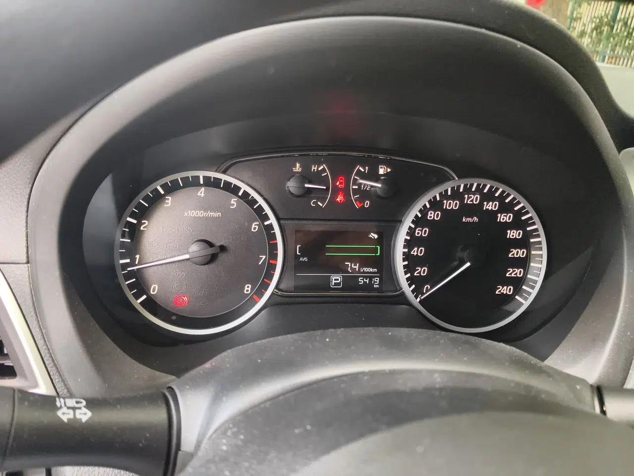 Nissan Sylphy 2024 Facelifted Three Classic 1.6XE CVT Comfort Edition — миниатюра 11