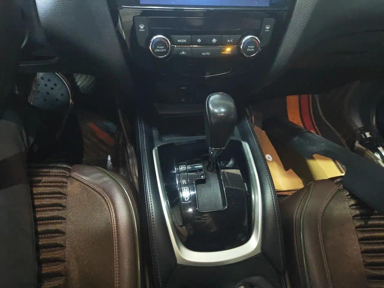 Nissan X-Trail 2014 2.0L CVT Comfort Edition 2WD — миниатюра 14