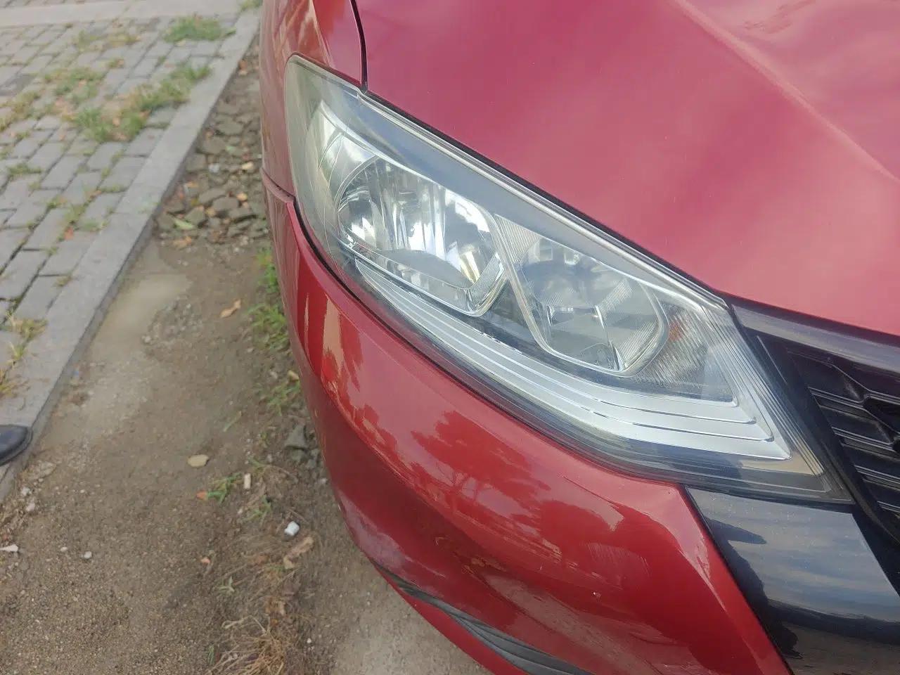 Nissan Tiida 2016 1.6L CVT Cool Dynamic Edition — миниатюра 7