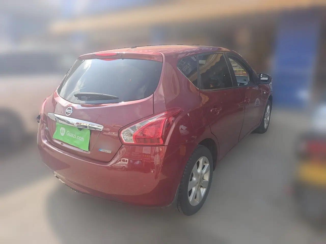Nissan Tiida 2011 1.6L CVT Comfort Model — миниатюра 6