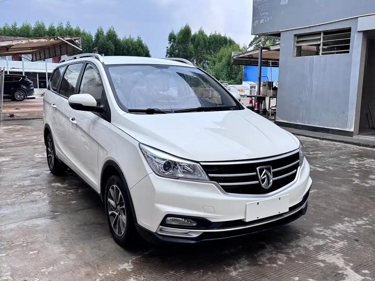 Baojun 730 2021 1.5L Manual Fashion 7-Seater — миниатюра 3