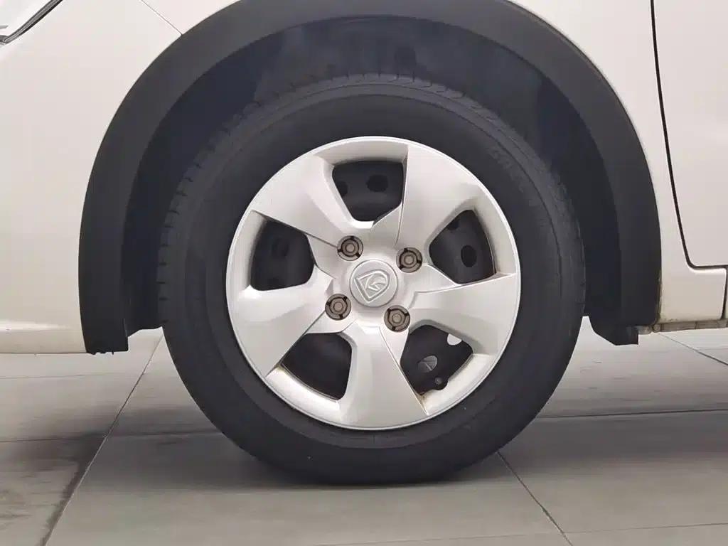 Baojun 310 2020 1.2L Manual Comfort Model — миниатюра 17