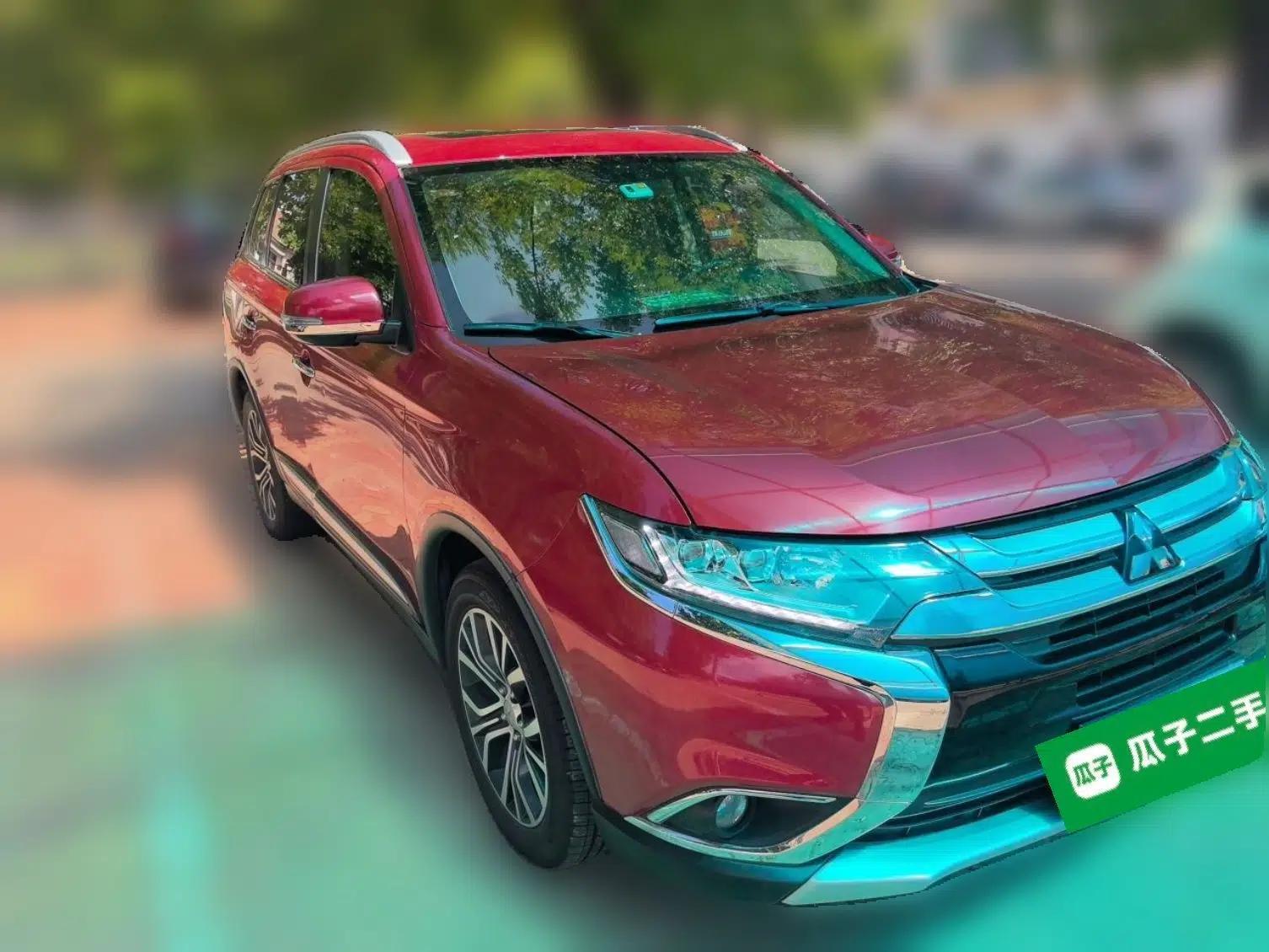 Mitsubishi Outlander 2018 2.4L 4x4 Elite Edition 5 Seats — миниатюра 3