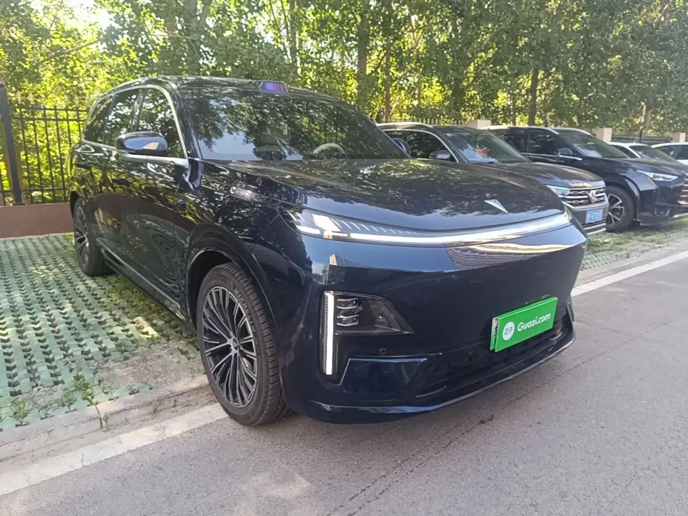 Deepal S09 2025 Four-Wheel Drive Ultra+ Custom Edition — миниатюра 3