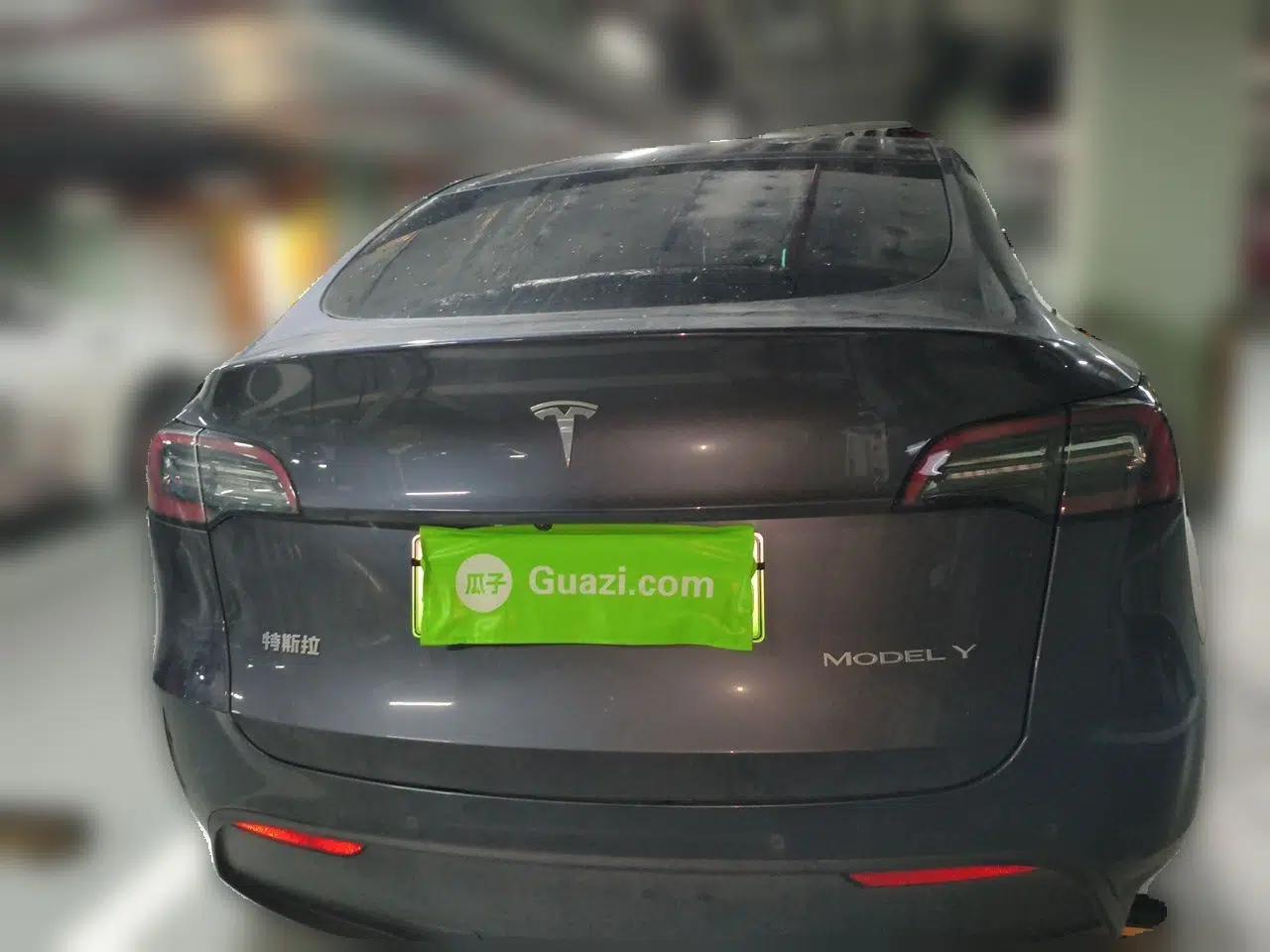 Tesla Model Y 2021 Long-Range All-Wheel-Drive Version 3D7 — миниатюра 5