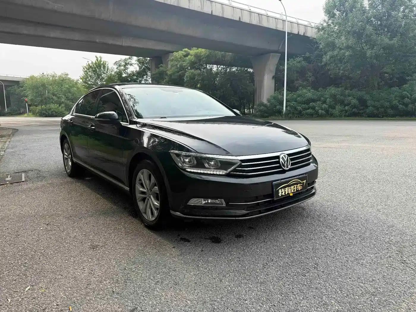 2018 Volkswagen Magotan 330TSI DSG Luxury — миниатюра 3