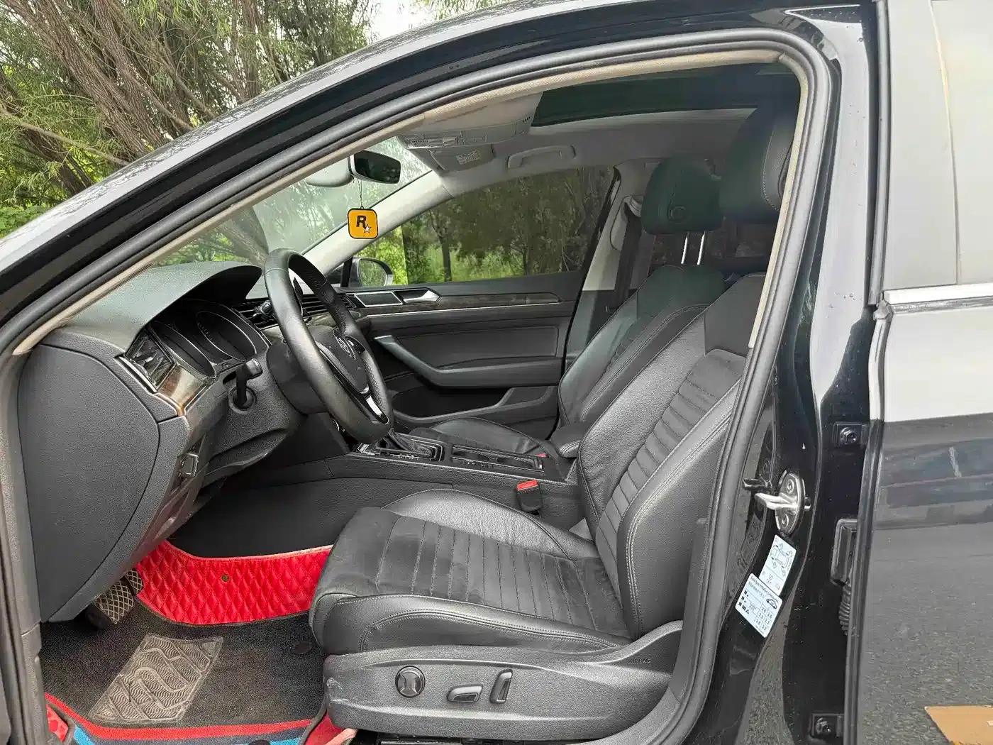 2018 Volkswagen Magotan 330TSI DSG Luxury — миниатюра 5