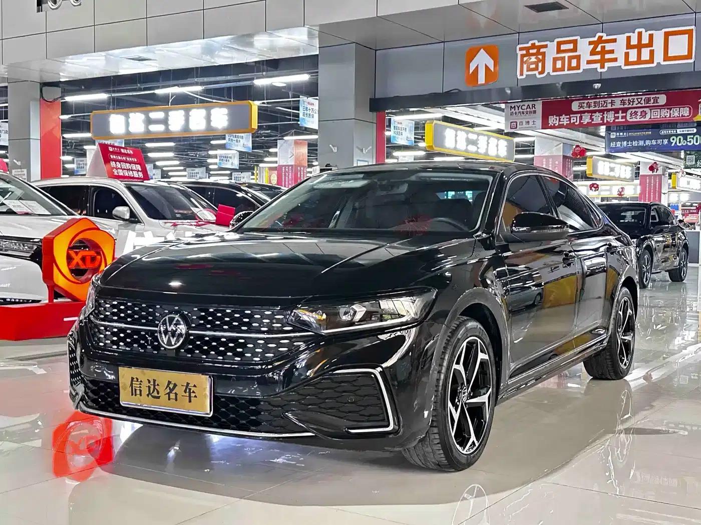 2025 Volkswagen Passat Outstanding Edition 330TSI Starry Sky Elite Edition — миниатюра 1