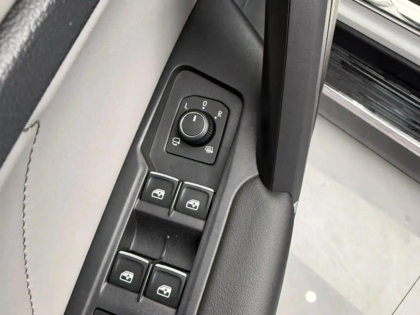 Tayron 2023 280TSI 2WD Luxury Plus Advanced Edition — миниатюра 9