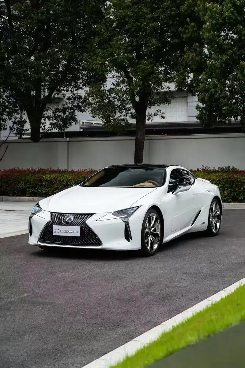 Lexus LC 2021 500h Special Edition — миниатюра 1