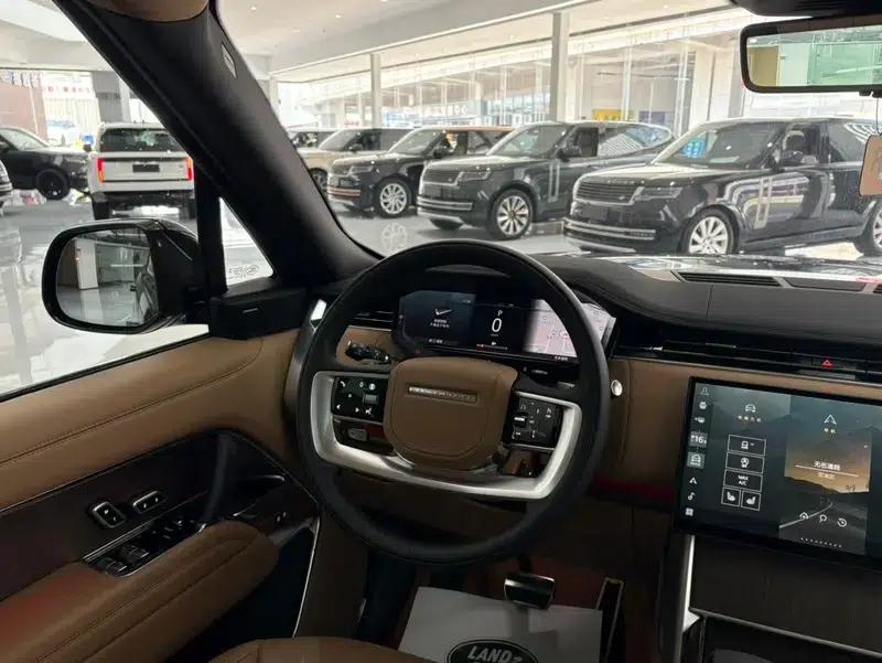 Range Rover 2024 3.0 L6 400PS Grand Long Wheelbase 7-Seater — миниатюра 8