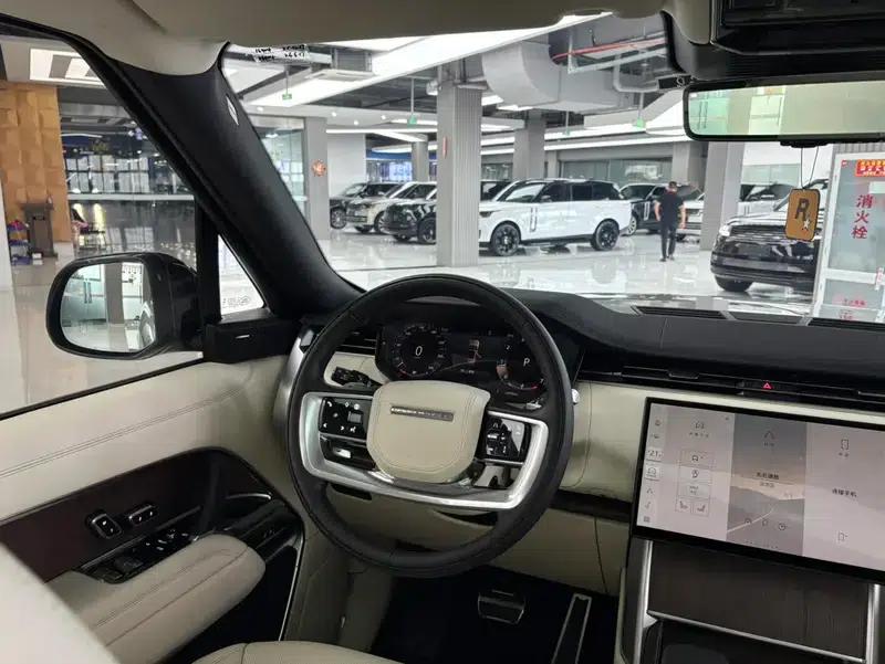 Range Rover 2025 3.0 L6 400PS Grand Long Wheelbase — миниатюра 8