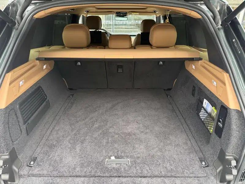 Range Rover 2024 3.0 L6 400PS Grand Long Wheelbase — миниатюра 33