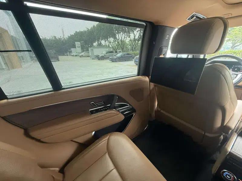 Range Rover 2024 3.0 L6 400PS Grand Long Wheelbase — миниатюра 36