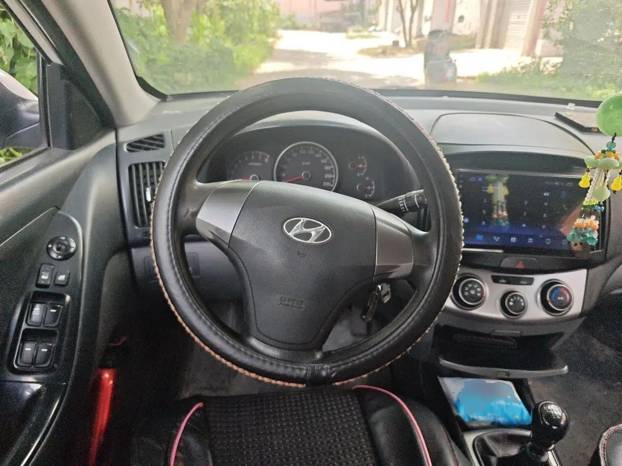 Hyundai Celesta 2016 1.6L Manual Joy Edition — миниатюра 10