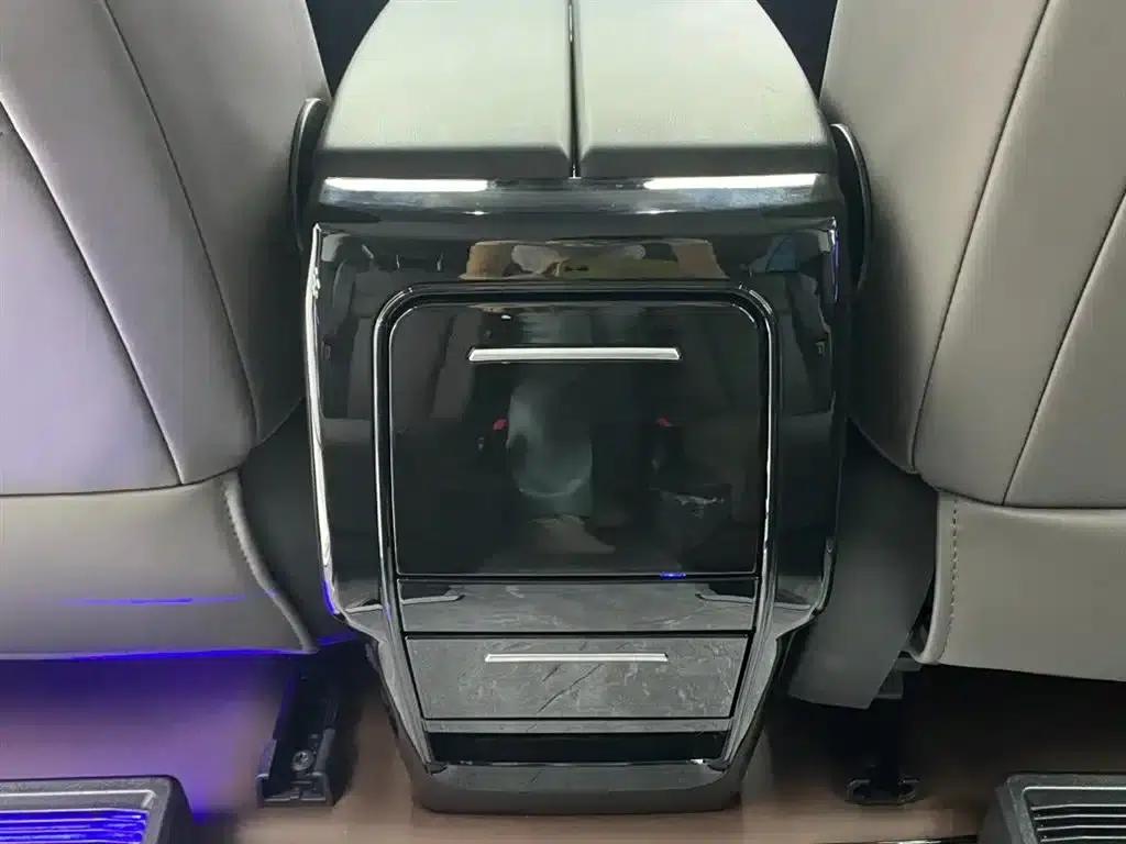 Everyone 7 2024 Facelift Super Hybrid Long Range Enjoy Edition — миниатюра 23