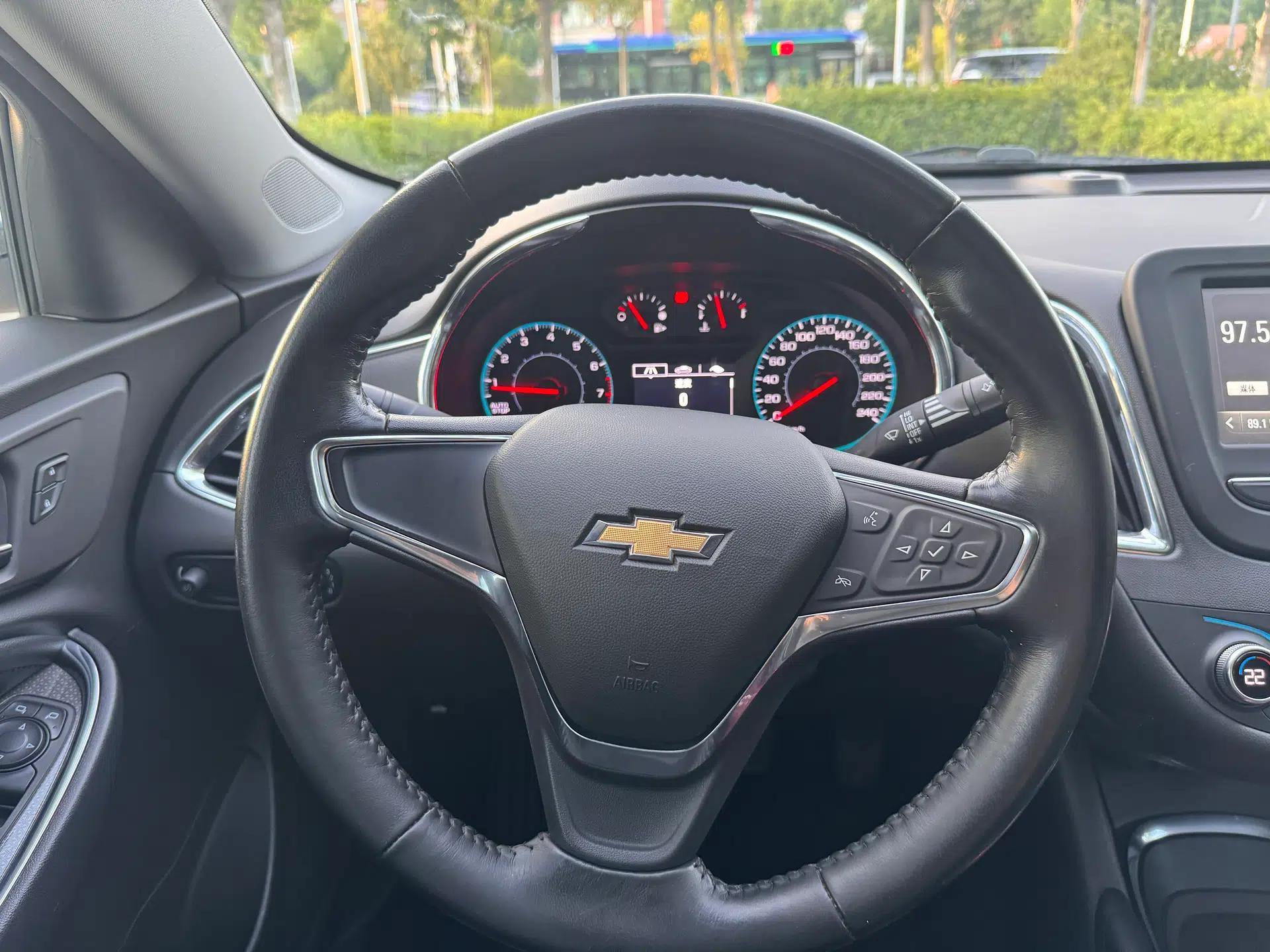 Chevrolet Malibu XL 2017 1.5T Automatic Ruichi Edition — миниатюра 8