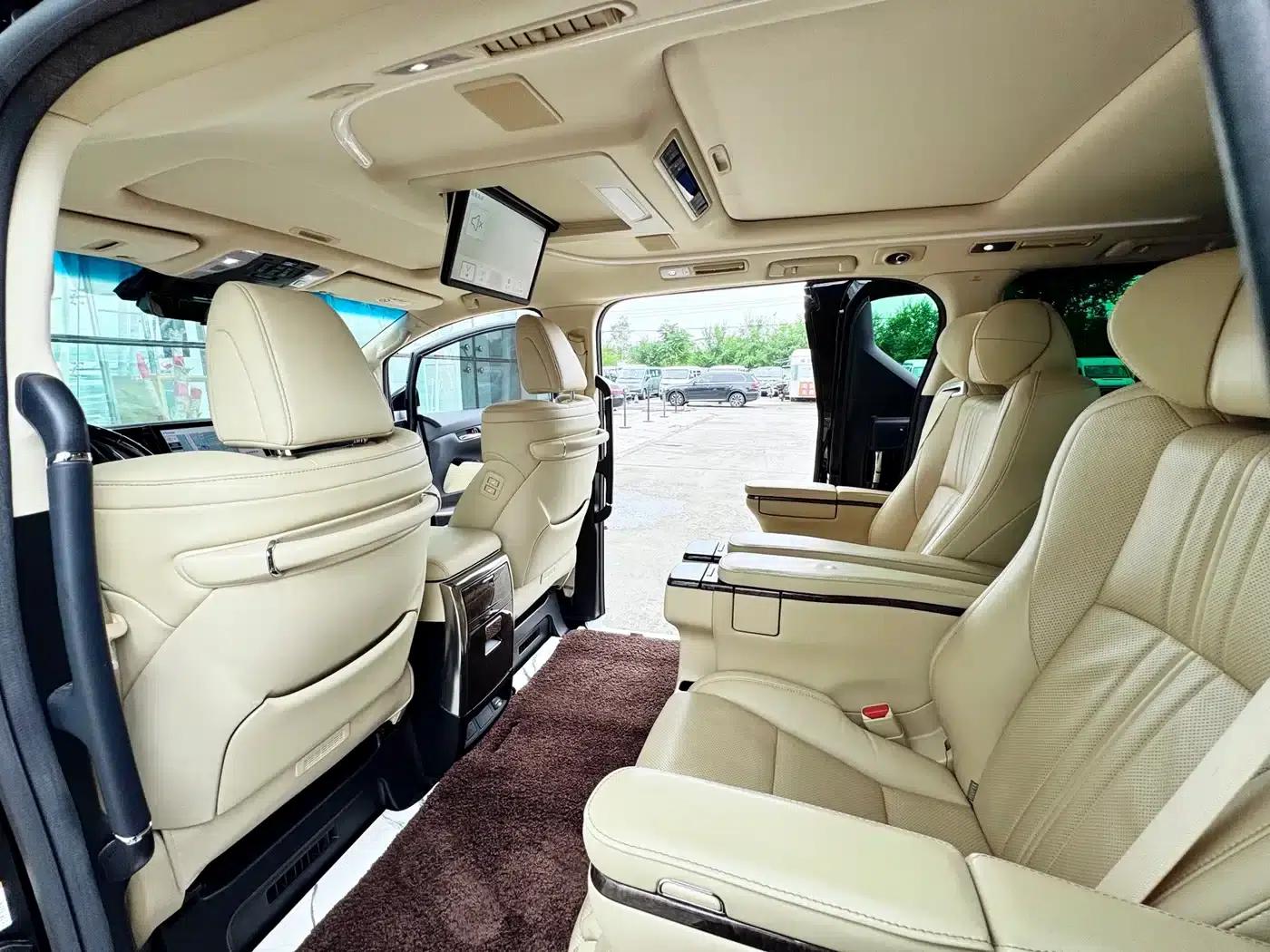 2021 Alphard Hybrid 2.5L Premium Edition — миниатюра 11