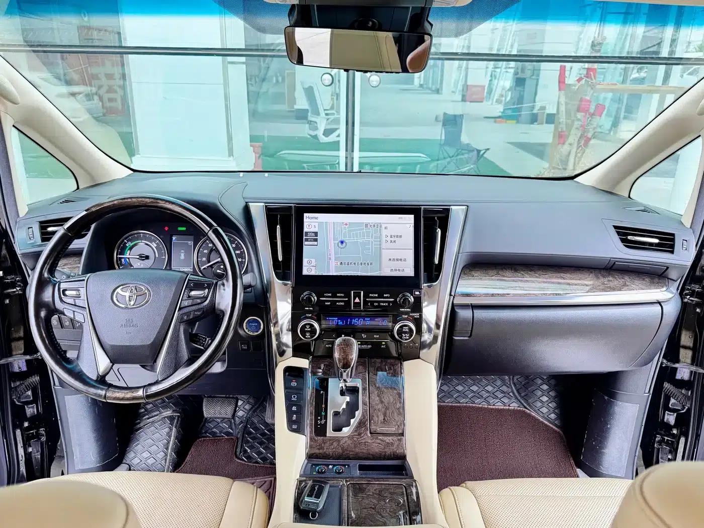 2021 Alphard Hybrid 2.5L Premium Edition — миниатюра 12