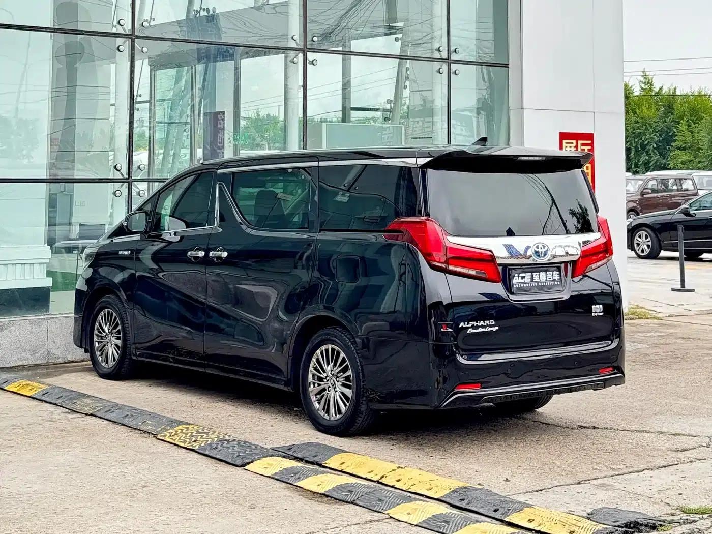 2021 Alphard Hybrid 2.5L Premium Edition — миниатюра 6