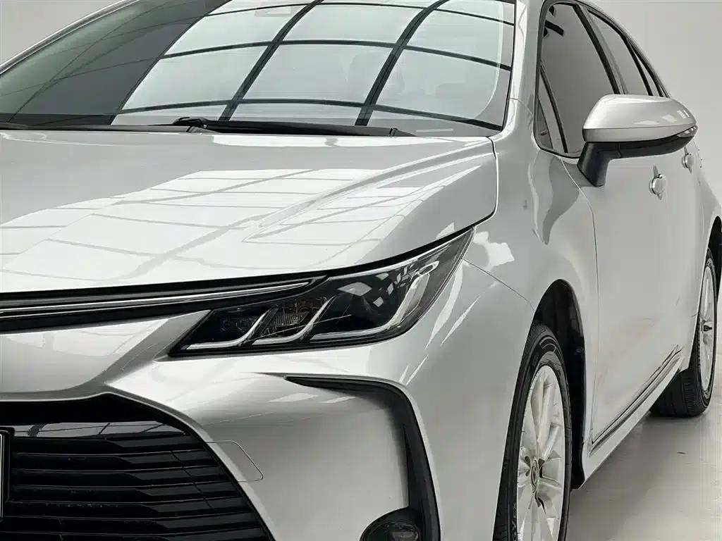 2023 Toyota Corolla 1.2T Elite Edition — миниатюра 3