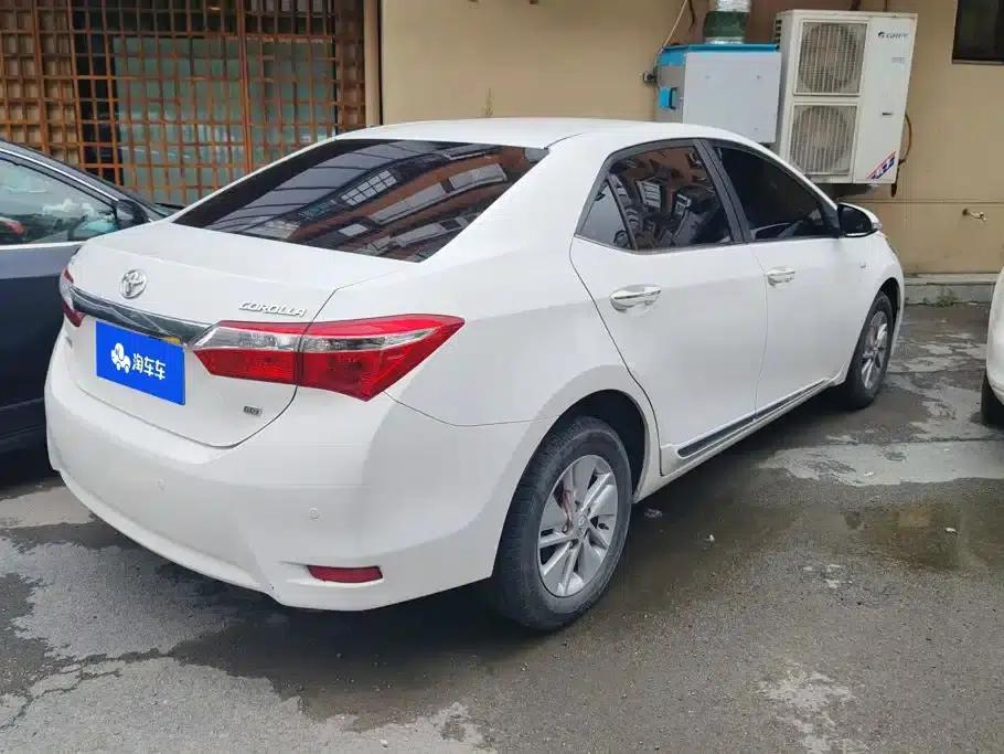 2014 Corolla 1.6L CVT GL-i — миниатюра 3