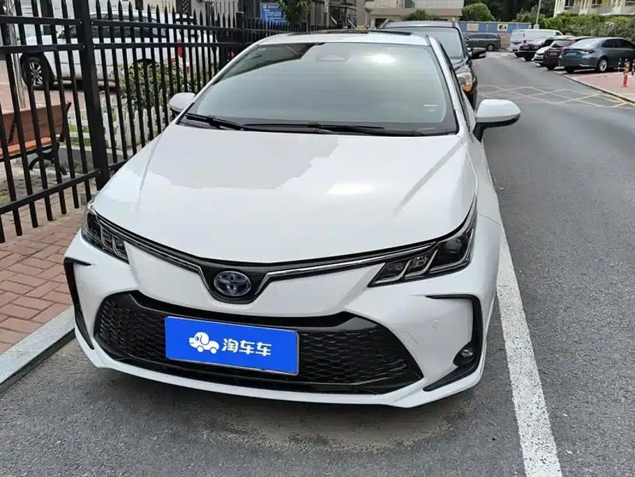 2023 Toyota Corolla 1.8L Intelligent Hybrid Elite Edition — миниатюра 2