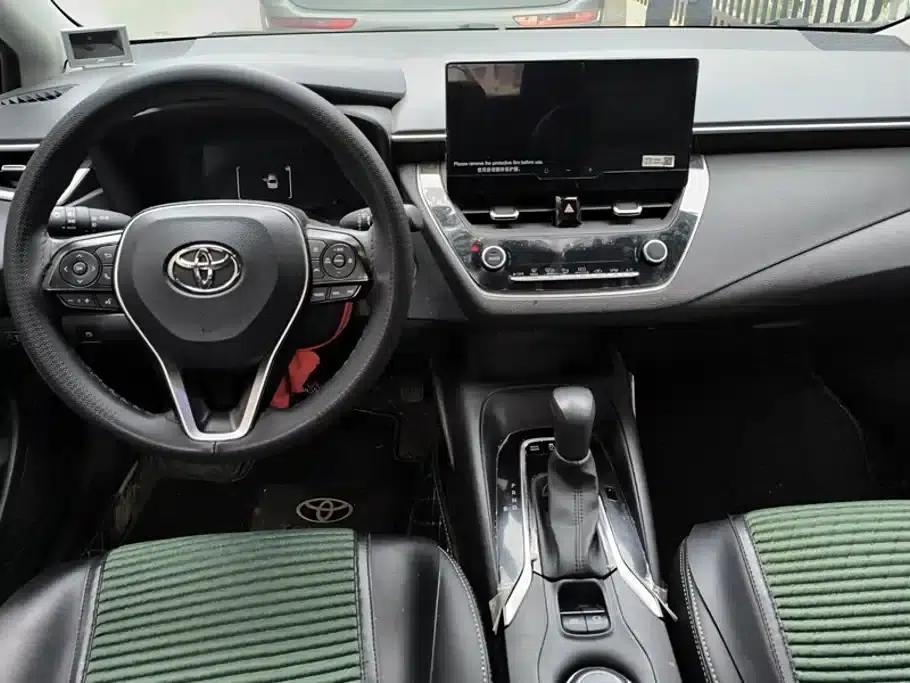 2023 Toyota Corolla 1.8L Intelligent Hybrid Elite Edition — миниатюра 12