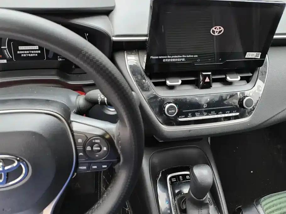 2023 Toyota Corolla 1.8L Intelligent Hybrid Elite Edition — миниатюра 13