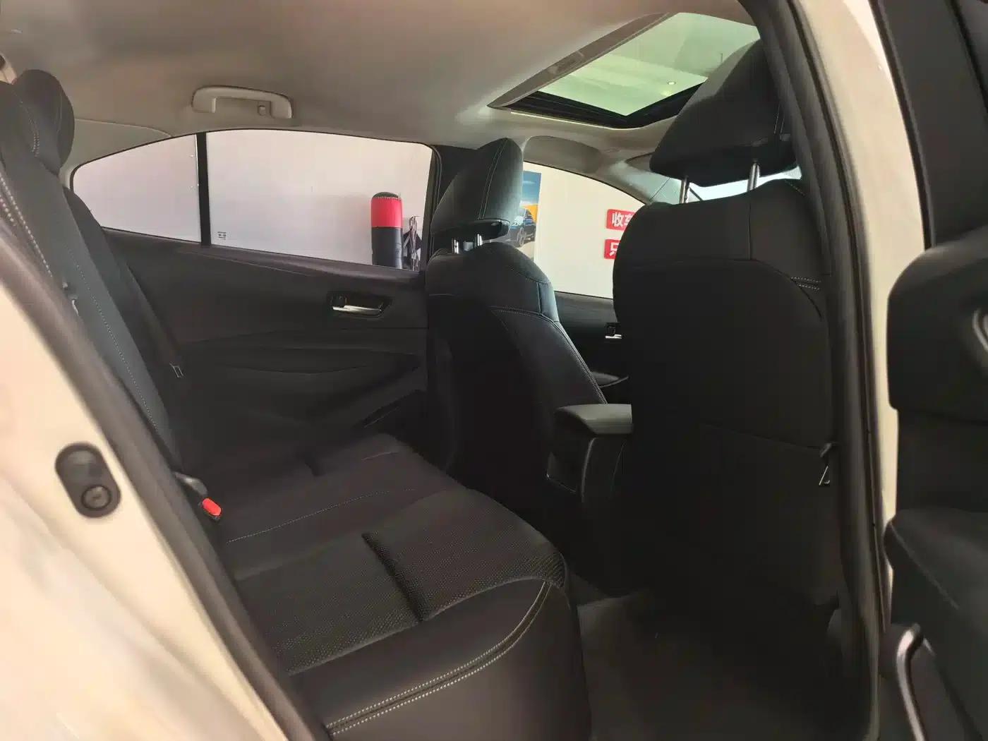 2023 Toyota Corolla 1.2T Elite Edition — миниатюра 15