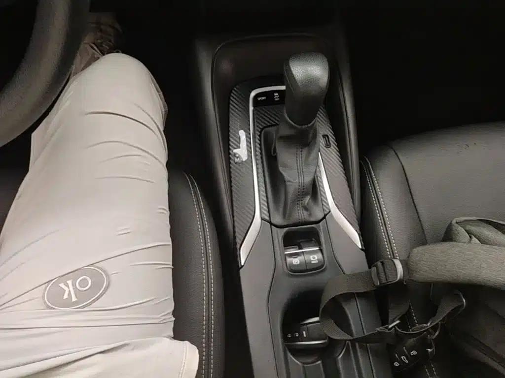 2019 Toyota Corolla 1.2T S-CVT GL-i Elite Edition — миниатюра 14