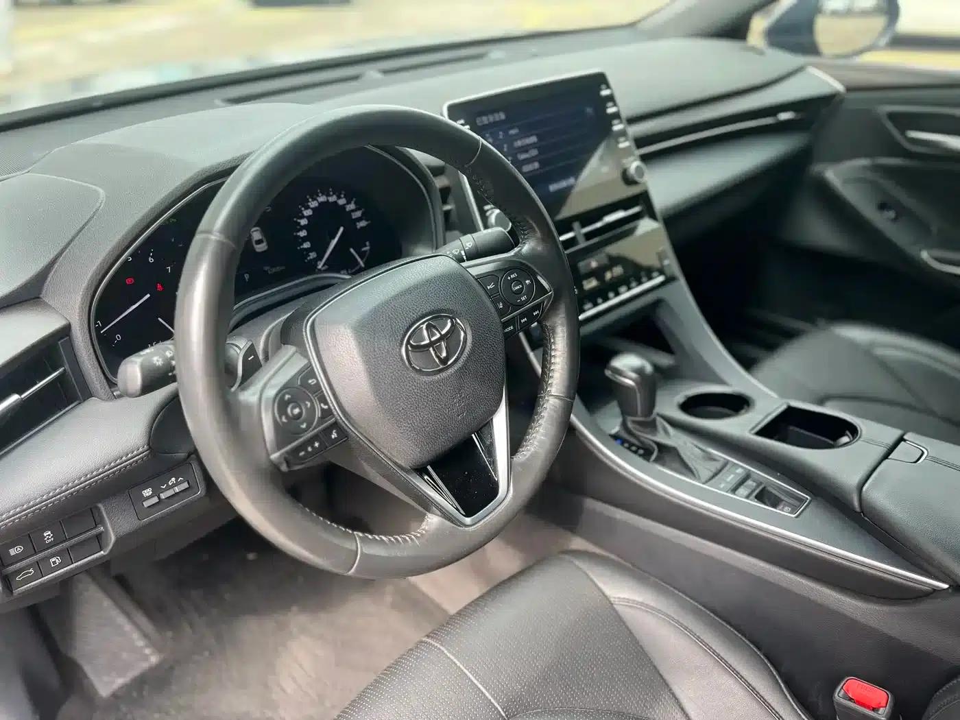 2021 Toyota Avalon 2.5L Luxury Edition — миниатюра 10