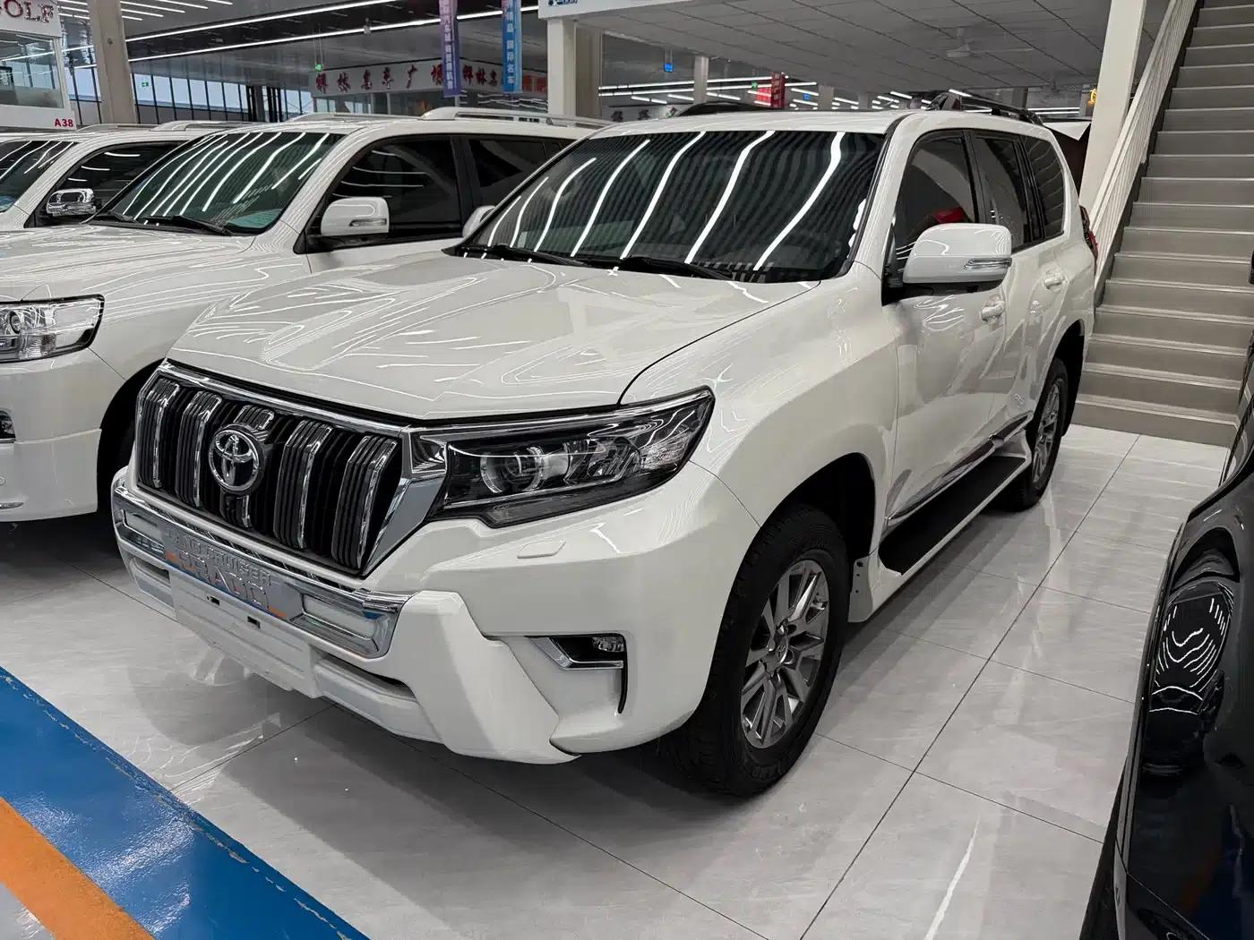 2019 Prado (Imported) 4.0L Automatic — миниатюра 1